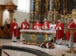 Proslava svetkovine Duhova i podjela sakramenta svete potvrde u varaždinskoj katedrali
