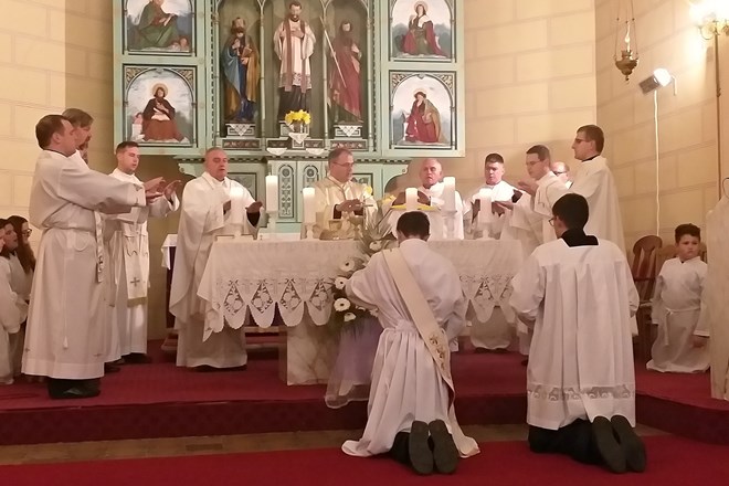Mons. Bože Radoš predslavio misu uz 200. obljetnicu osnutka Župe sv. Franje Ksaverskog u Kozarevcu