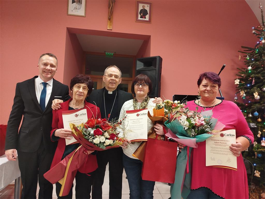 Predbožićno zahvalno druženje volontera i djelatnika Caritasa Varaždinske biskupije 