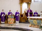 Biskup Mrzljak predslavio svetu misu u varaždinskoj katedrali uz spomen svih vjernika pokojnika