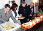 Na Badnjak biskup Mrzljak posjetio Caritasovu pučku kuhinju