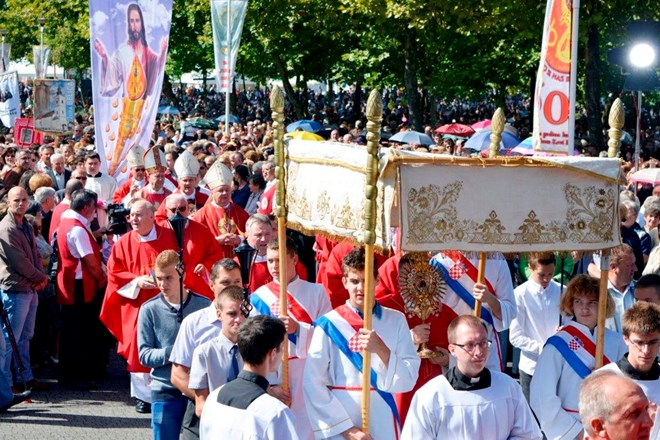 U ludbreškom svetištu na Svetu nedjelju proslavljena Presveta Krv Kristova