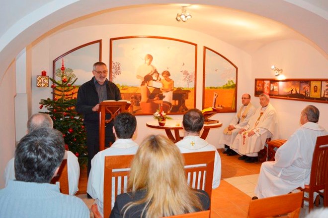 Biskup Mrzljak predvodio misu u biskupijskom Obiteljskom centru