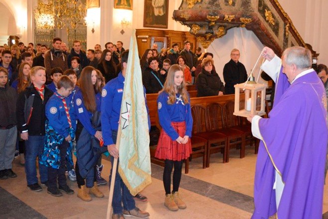 Dolazak Betlehemskog svjetla mira u varaždinsku katedralu