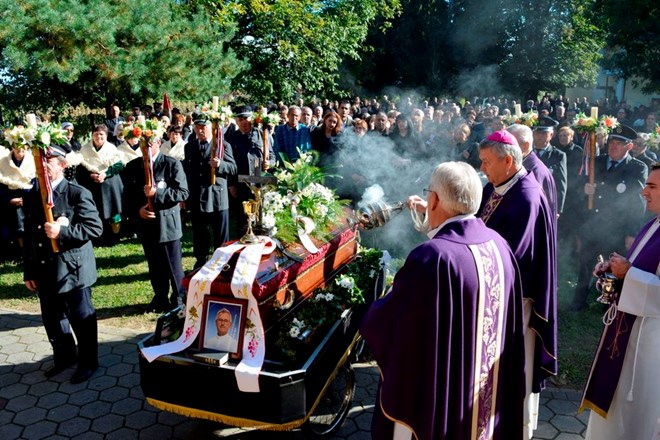 Oproštaj od svećenika Varaždinske biskupije, vlč. Petra Majstorovića