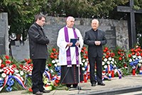 Biskup Mrzljak na 76. obljetnici ratnog zločina u Donjim Mostima: „Treba naći snage i oprostiti“