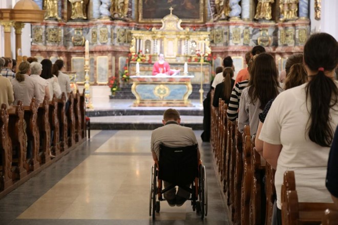 Duhovsko bdjenje: molitva i pjesma odzvanjali varaždinskim crkvama