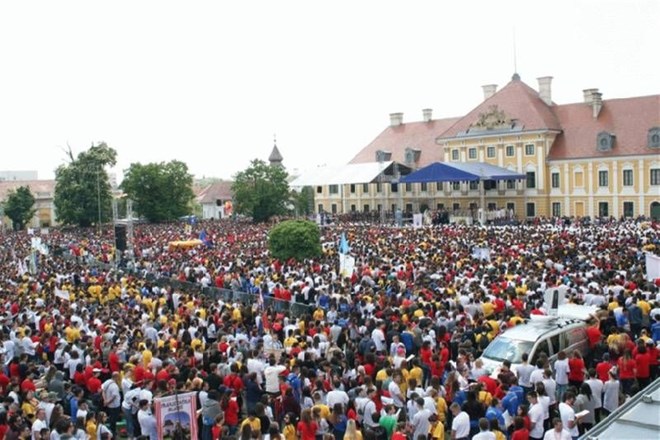 Nadbiskup Hranić na SHKM: Tko da ne osjeti radost! Tko da je, u snazi Kristove nazočnosti, danas s vama ne podijeli!