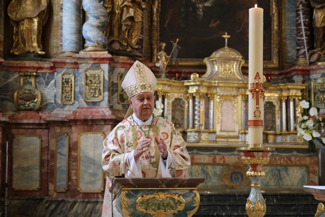 Mons. Mrzljak predvodio uskrsno misno slavlje: "U Isusovom uskrsnuću gledamo smisao našeg života"