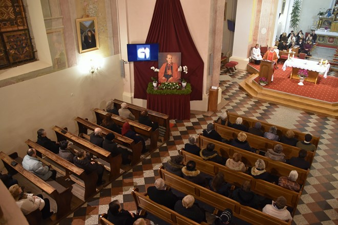 Vjernici iz Ivanca nakon priprave devetnicom svečano proslavili Stepinčevo