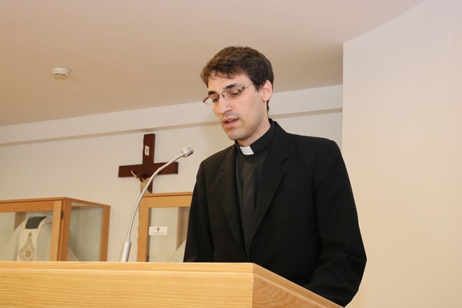 Na svećeničkom susretu dr. sc. Hrvoje Damiš govorio o susretu  kršćanstva s nekršćanskim religijama