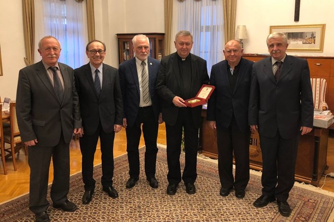 Zrinska garda Čakovec na primanju kod biskupa Mrzljaka