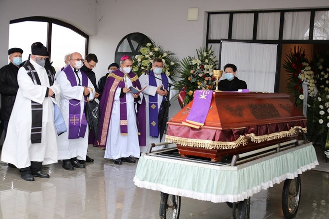 U Kamenici sahranjen župnik Dragutin Joč