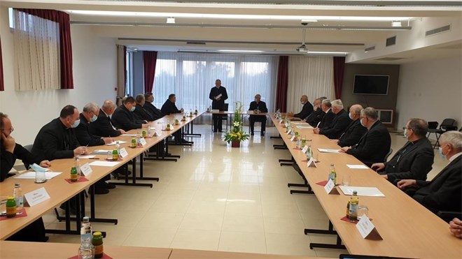 Priopćenje s izvanrednog zasjedanja sabora Hrvatske biskupske konferencije