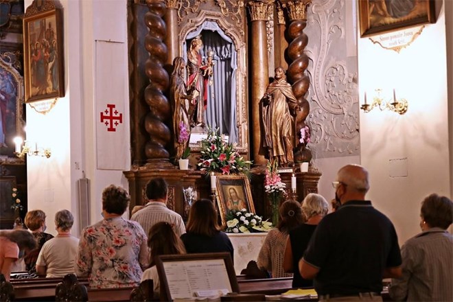 Gospa Škapularska kod varaždinskih franjevaca