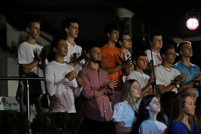 Mladi Varaždinske biskupije hodočastili u Ludbreg te sudjelovali na 26. festivalu  duhovne glazbe "Duga"