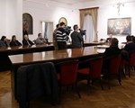 Slika Božićni susret biskupa Radoša s medijskim djelatnicima