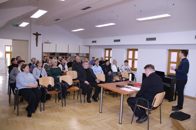 Predbožićna duhovna obnova djelatnika Varaždinske biskupije