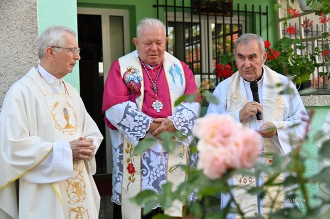 Fotogalerija: Proslava 50. obljetnice svećeništva mons. Josipa Đurkana