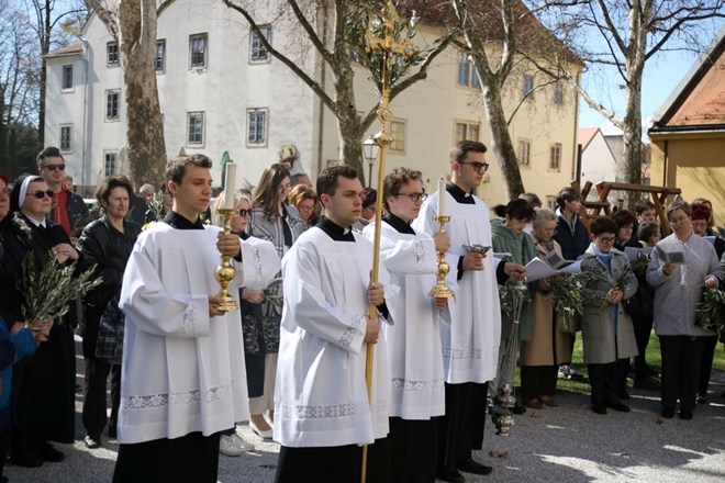 Središnje misno slavje Nedjelje Muke Gospodnje u varaždinskoj katedrali