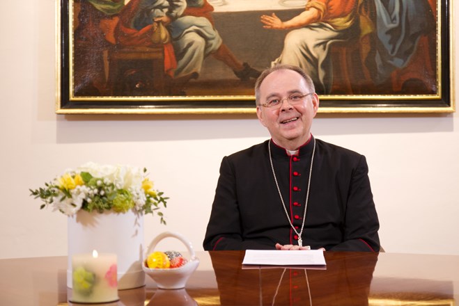 Uskrsna čestitka varaždinskog biskupa Bože Radoša