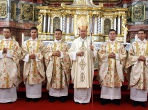 U varaždinskoj katedrali zaređena petorica svećenika mjesne Crkve