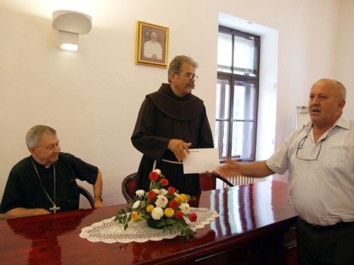 "Napredak" u Varaždinu uručio donaciju za gradnju crkve u Žeravcu