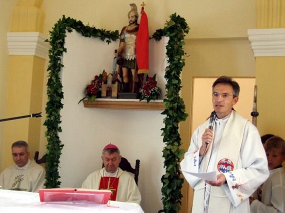 Biskup Mrzljak blagoslovio kapelu sv. Florijana u Presečnom u župi Oštrice