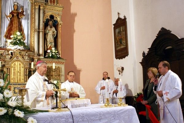 Biskup Mrzljak na blagdan Male Gospe predvodio misu u Drnju