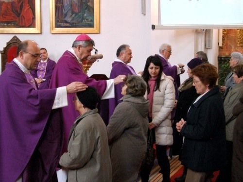 Biskup Mrzljak predvodio misu na Pepelnicu u varaždinskoj katedrali