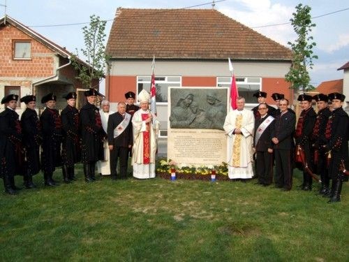 U Cirkovljanu otkriveni spomenici Zrinskom, Frankopanu i banu Jelačiću te pobožnoj Cirkovljančanki
