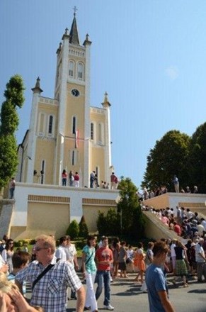 Proslava blagdana Velike Gospe i 110. godišnjica zavjetne procesije u Molvama