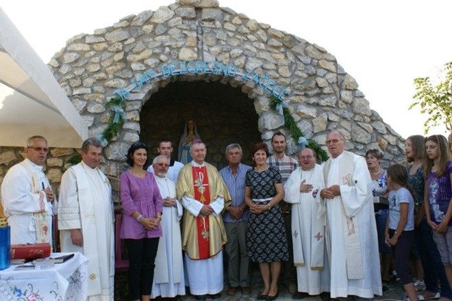 Nova spilja Gospe Lurdske u Plitvici Voćanskoj