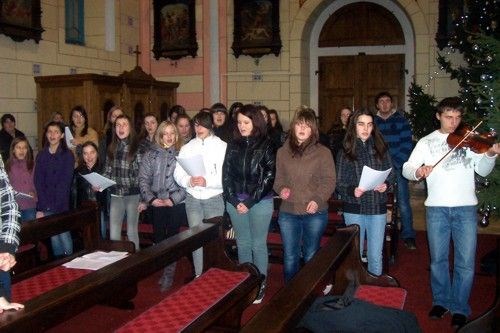 Prvi nastup zbora mladih župe Molve