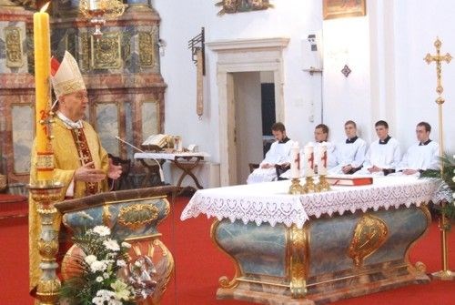 Vazmeno bdjenje proslavljeno u varaždinskoj katedrali