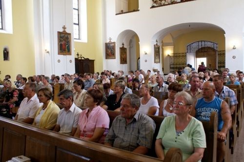 Biskup Mrzljak predvodio misu za članove klubova liječenih alkoholičara